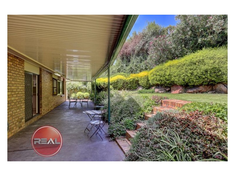 5 Woodland Grove, Aberfoyle Park SA 5159