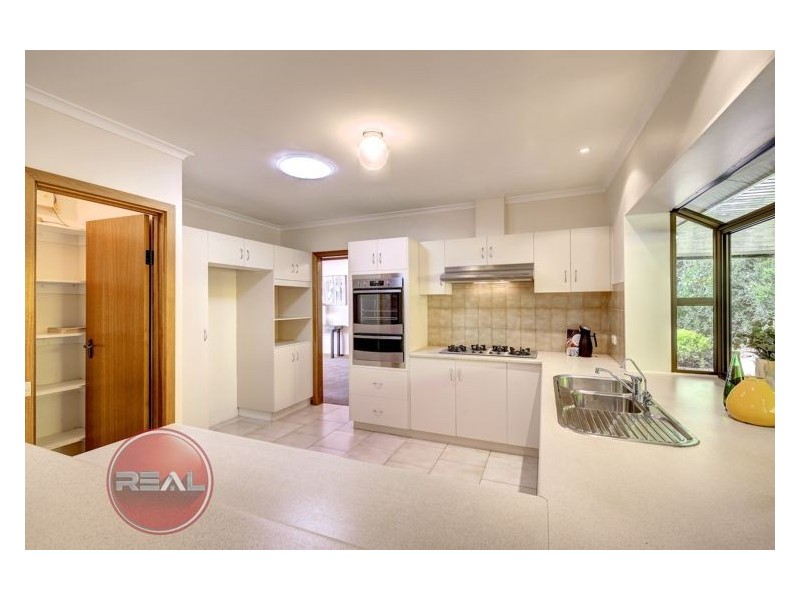 5 Woodland Grove, Aberfoyle Park SA 5159