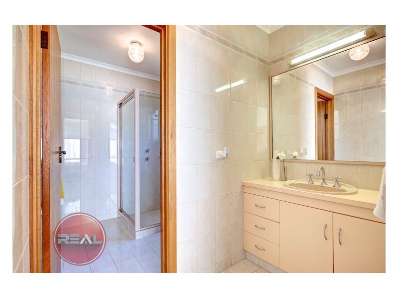 5 Woodland Grove, Aberfoyle Park SA 5159