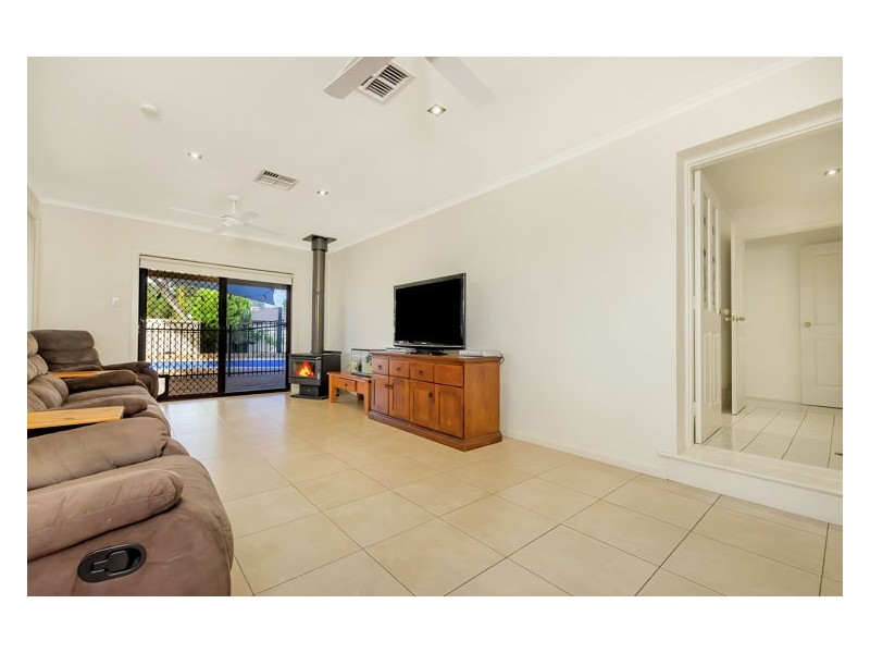 49 Damian Drive, Salisbury Heights SA 5109