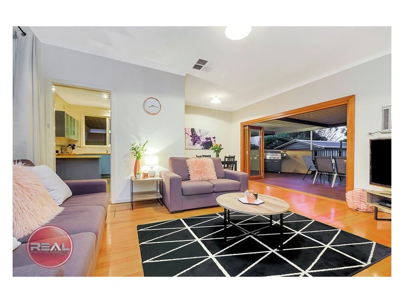 31 Collingbourne Drive, Elizabeth Vale SA 5112