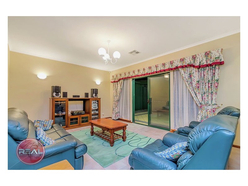 112 Highfield Drive, Hillbank SA 5112