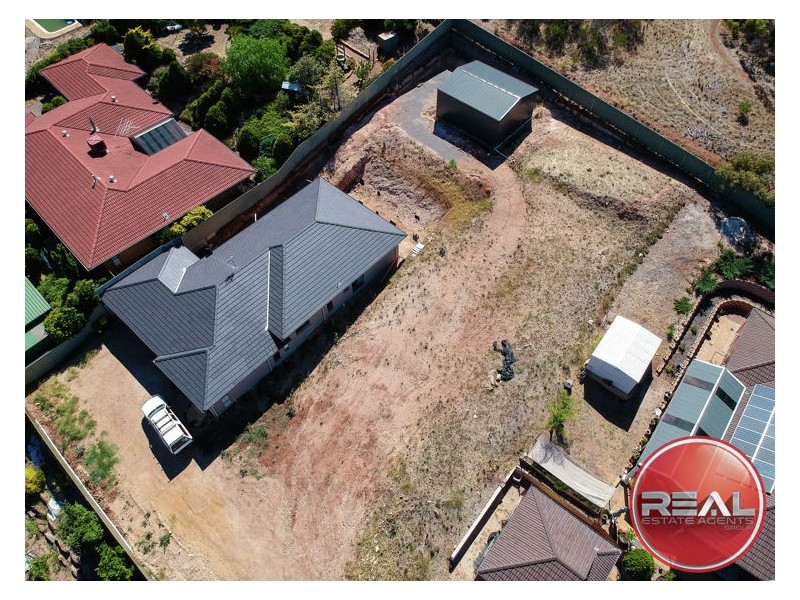 5a Hammond Close, Hillbank SA 5112