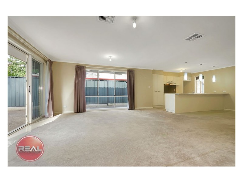 27 Flannery Crescent, Andrews Farm SA 5114