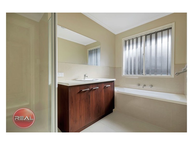 27 Flannery Crescent, Andrews Farm SA 5114