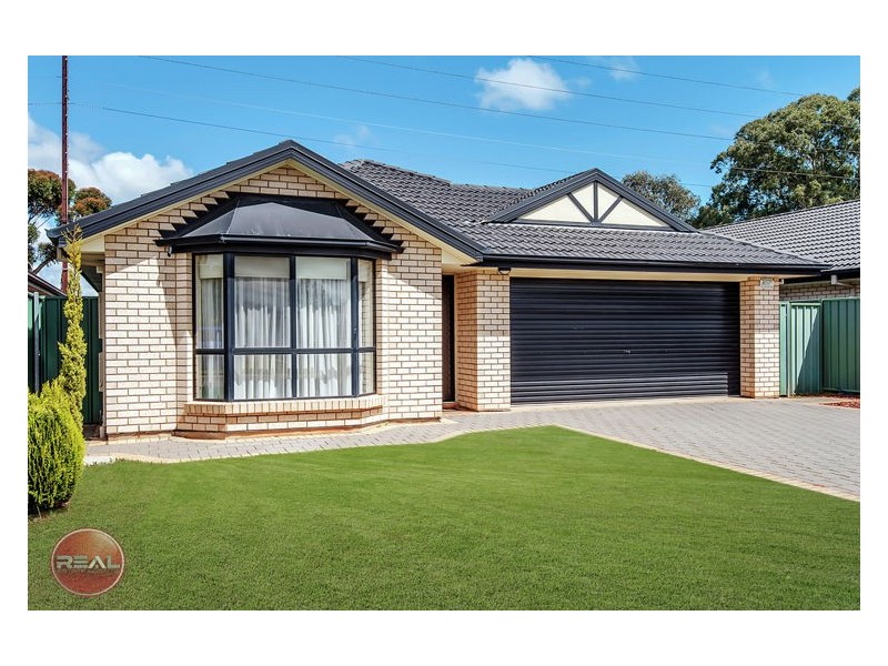 8 Orange Parade, Munno Para West SA 5115