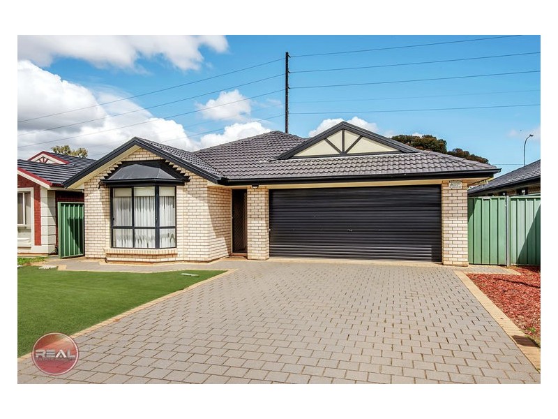 8 Orange Parade, Munno Para West SA 5115