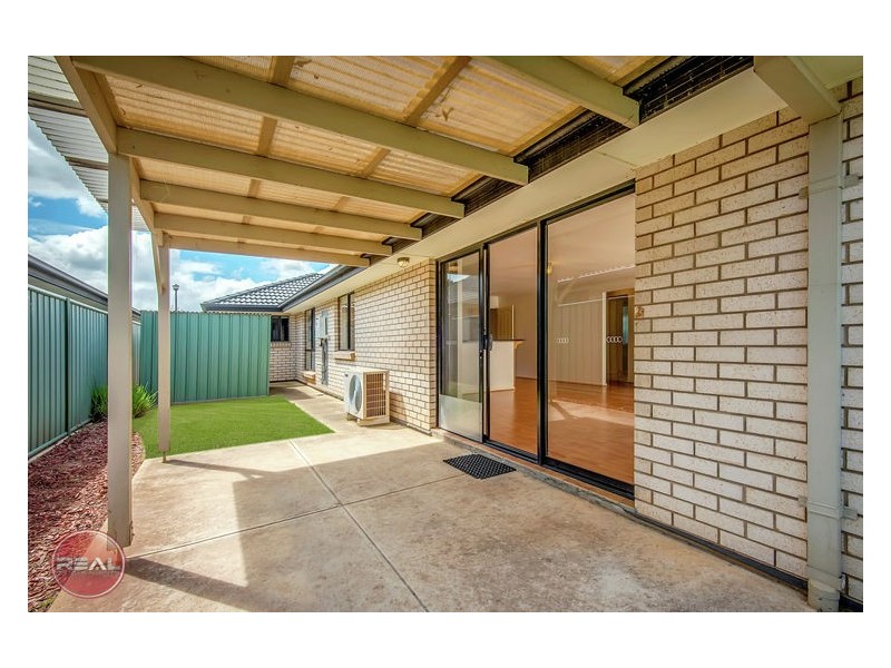 8 Orange Parade, Munno Para West SA 5115