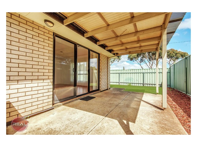 8 Orange Parade, Munno Para West SA 5115