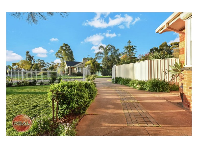 19 Coppleridge Drive, Elizabeth Vale SA 5112