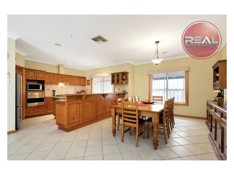 28 Radiata Grove, Salisbury Heights SA 5109