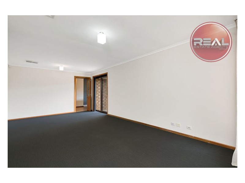 1/27 Commodore Parade, Andrews Farm SA 5114