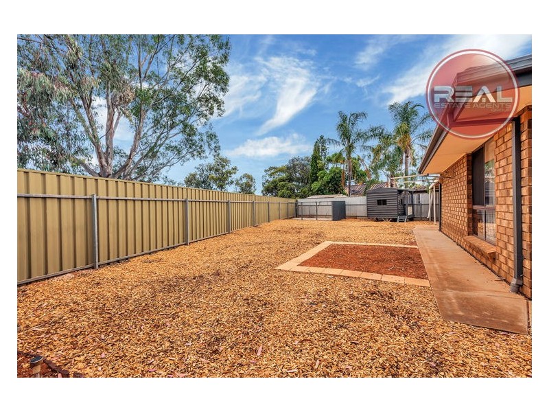 1/27 Commodore Parade, Andrews Farm SA 5114