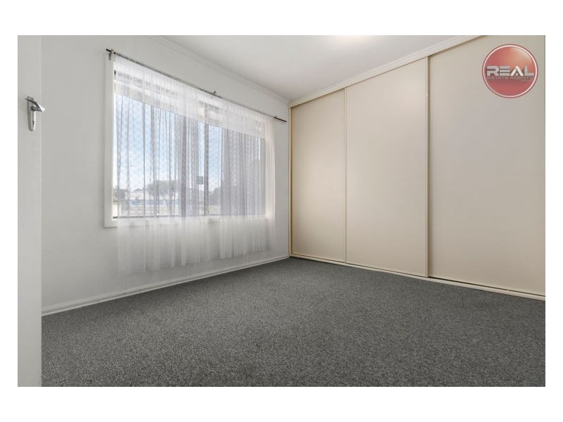 1 Coleman Road, Elizabeth Downs SA 5113