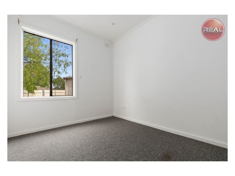 1 Coleman Road, Elizabeth Downs SA 5113