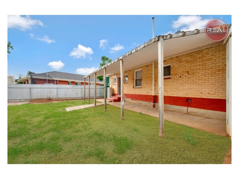 1 Coleman Road, Elizabeth Downs SA 5113