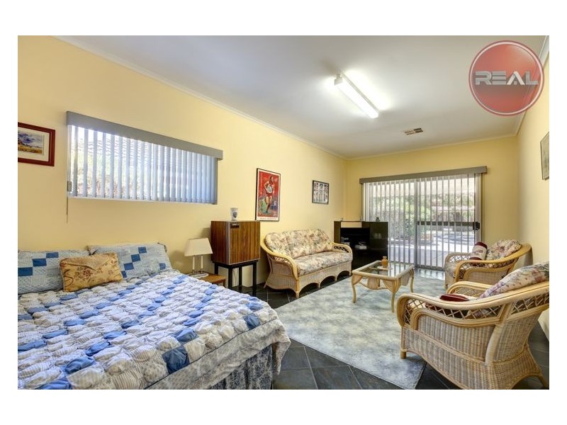 6 Lawrie Avenue, Salisbury SA 5108