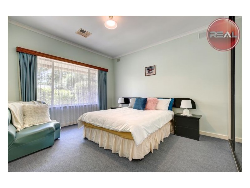 6 Lawrie Avenue, Salisbury SA 5108