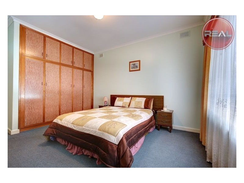 6 Lawrie Avenue, Salisbury SA 5108