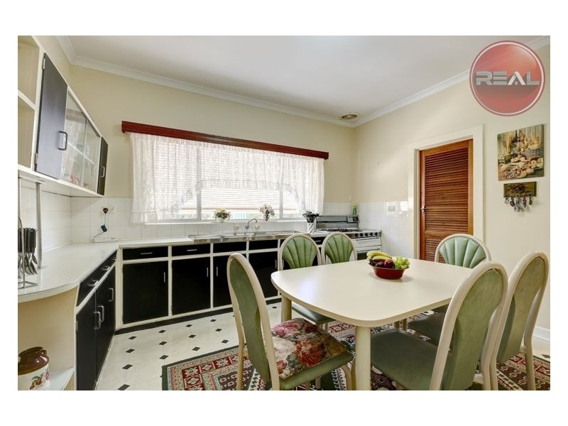 6 Lawrie Avenue, Salisbury SA 5108