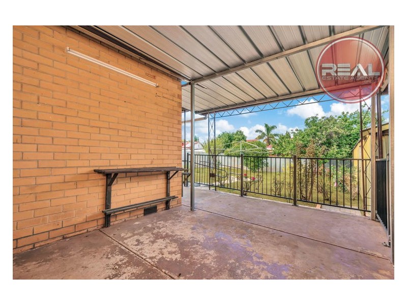 8 Lindsay Street, Elizabeth Downs SA 5113