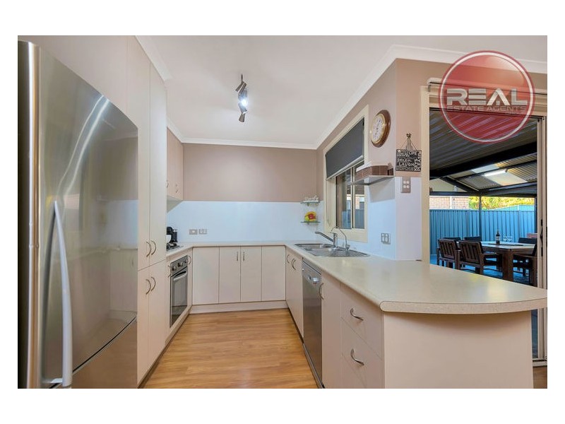 2 Robe Street, Andrews Farm SA 5114