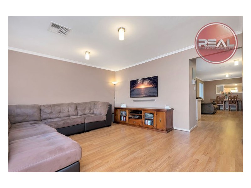 2 Robe Street, Andrews Farm SA 5114