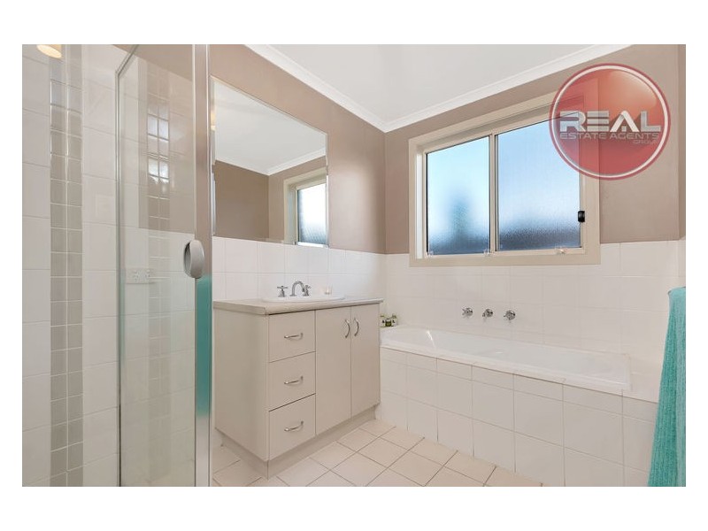 2 Robe Street, Andrews Farm SA 5114