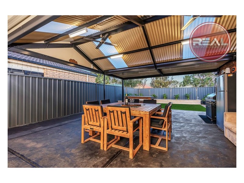 2 Robe Street, Andrews Farm SA 5114