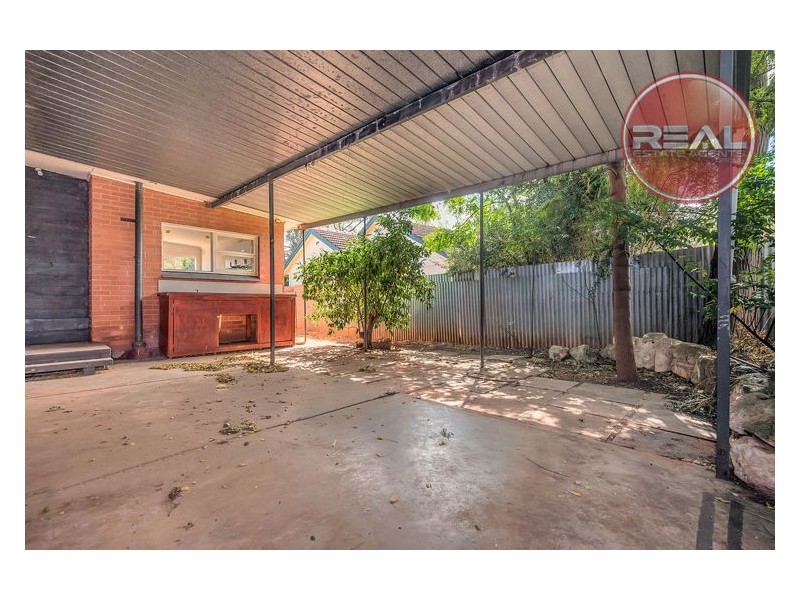 2 Wallace Road, Elizabeth Vale SA 5112