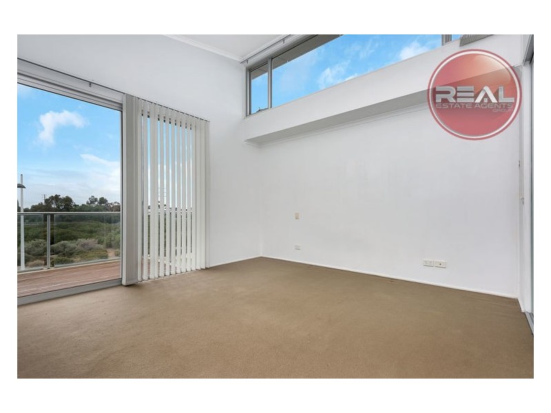 2 Yao Cove, New Port SA 5015