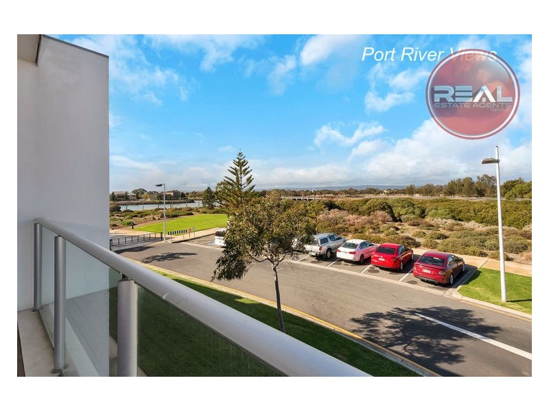 2 Yao Cove, New Port SA 5015