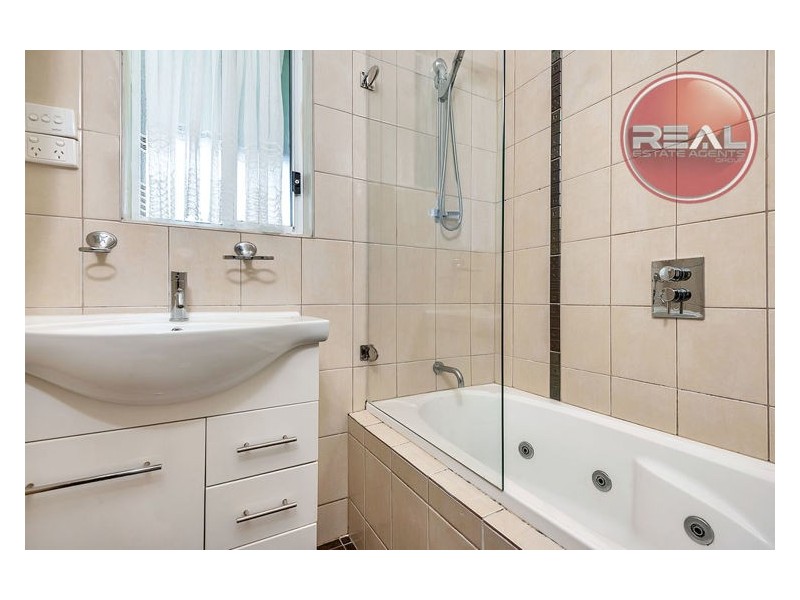 12 Kentish Road, Elizabeth Downs SA 5113