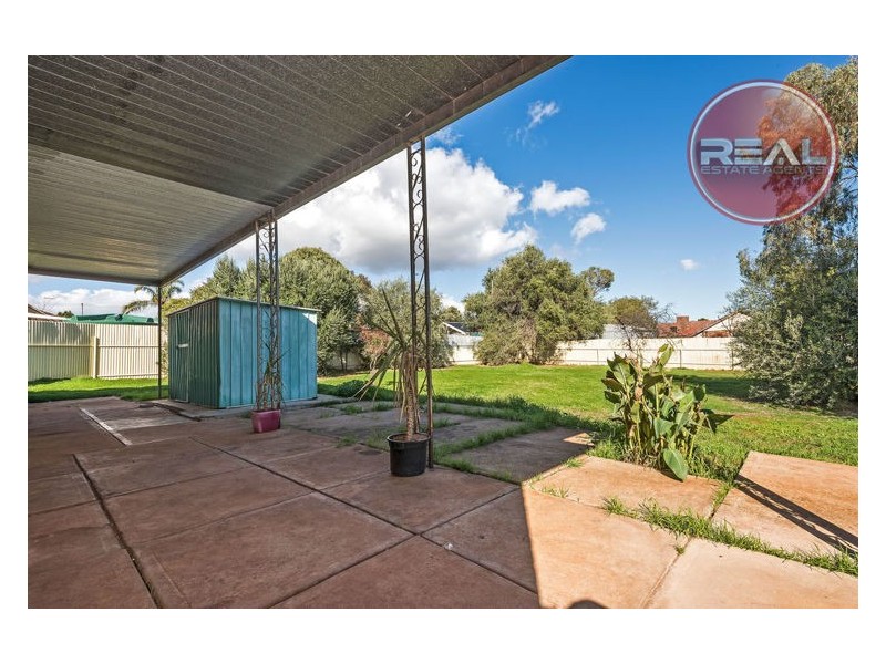 12 Kentish Road, Elizabeth Downs SA 5113
