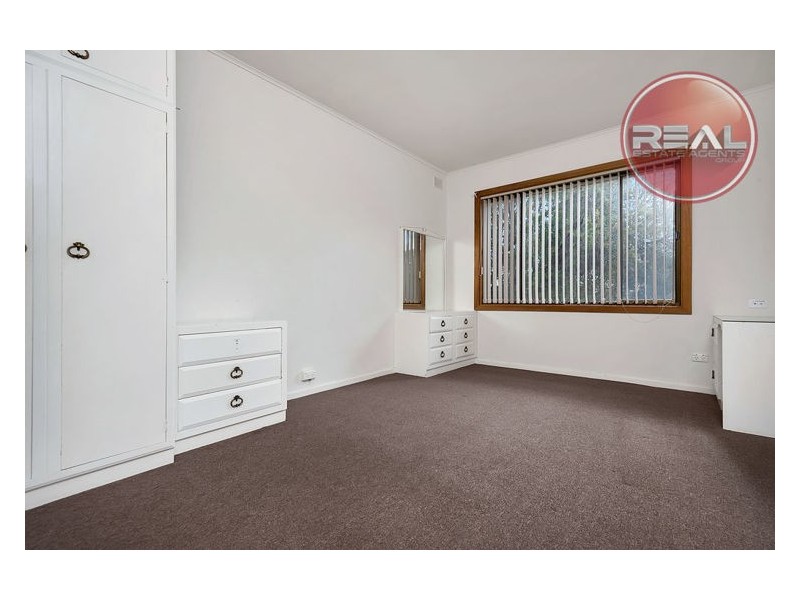 14 St Leonard Crescent, Elizabeth Downs SA 5113