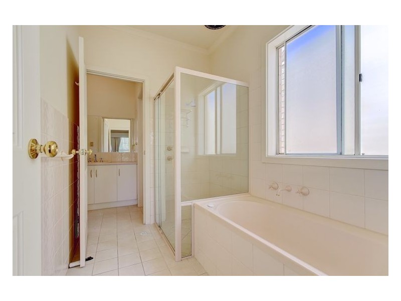 15/99 Heysen Avenue, Hope Valley SA 5090