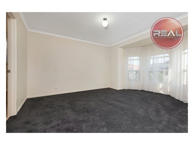 17 Dineen Road, Parafield Gardens SA 5107