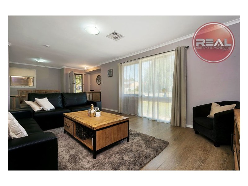 8 Phelps Street, Elizabeth East SA 5112