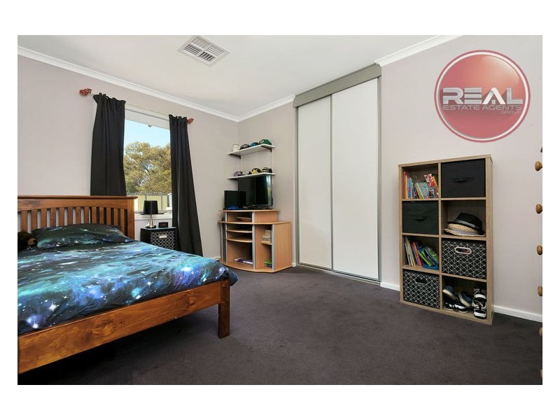 8 Phelps Street, Elizabeth East SA 5112