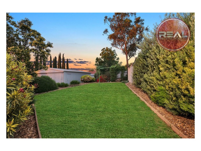 5 Kosmina Crescent, Hillbank SA 5112