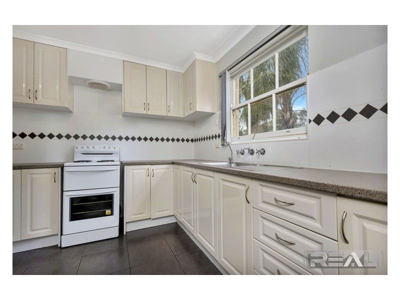 16 Onkaparinga Drive, Salisbury SA 5108
