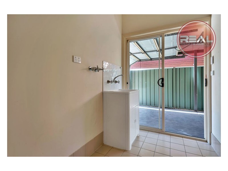 127 Sanctuary Drive, Mawson Lakes SA 5095