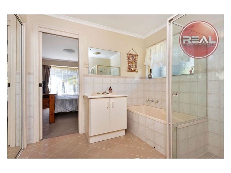 4/32 Debenham Court, Greenwith SA 5125