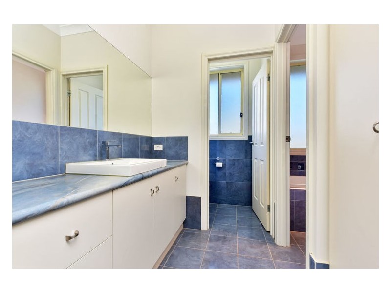 15 Railway Terrace, Freeling SA 5372