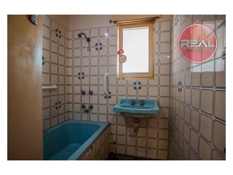 13 Longleat Road, Elizabeth Vale SA 5112