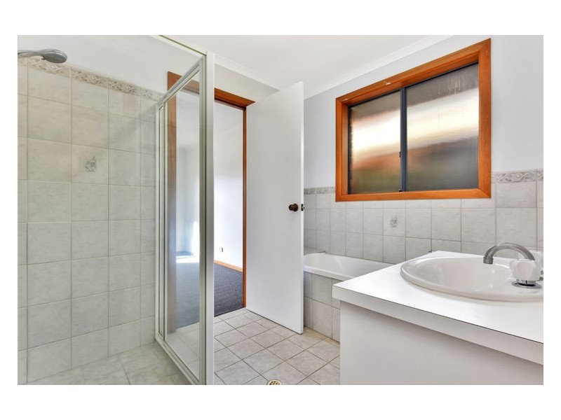 18 Alberta Drive, Burton SA 5110