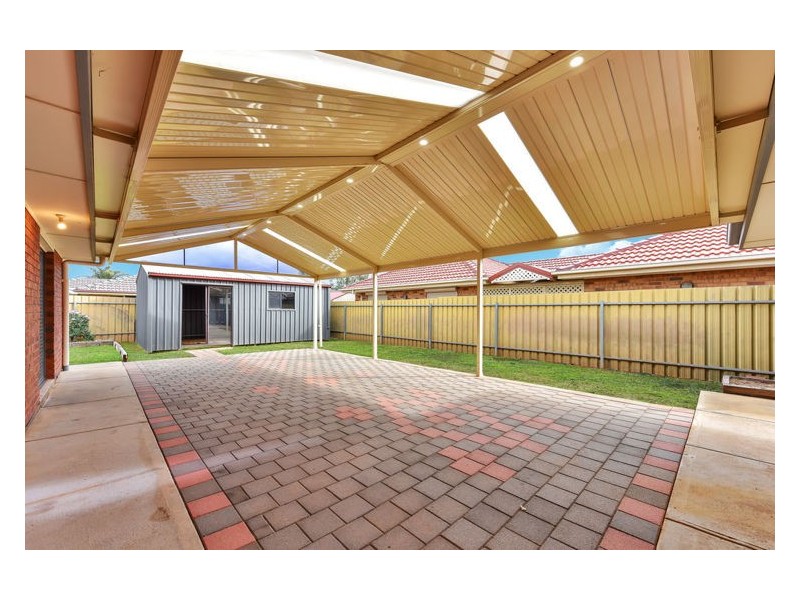 18 Alberta Drive, Burton SA 5110