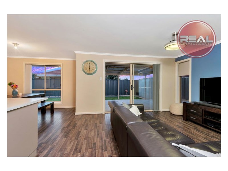 15 Kerang Street, Andrews Farm SA 5114