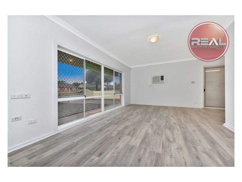 15 Crittenden Road, Smithfield Plains SA 5114