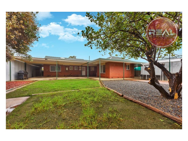 15 Crittenden Road, Smithfield Plains SA 5114